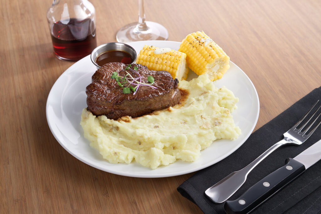 Steak & Potatoes with Corn by Idahoan